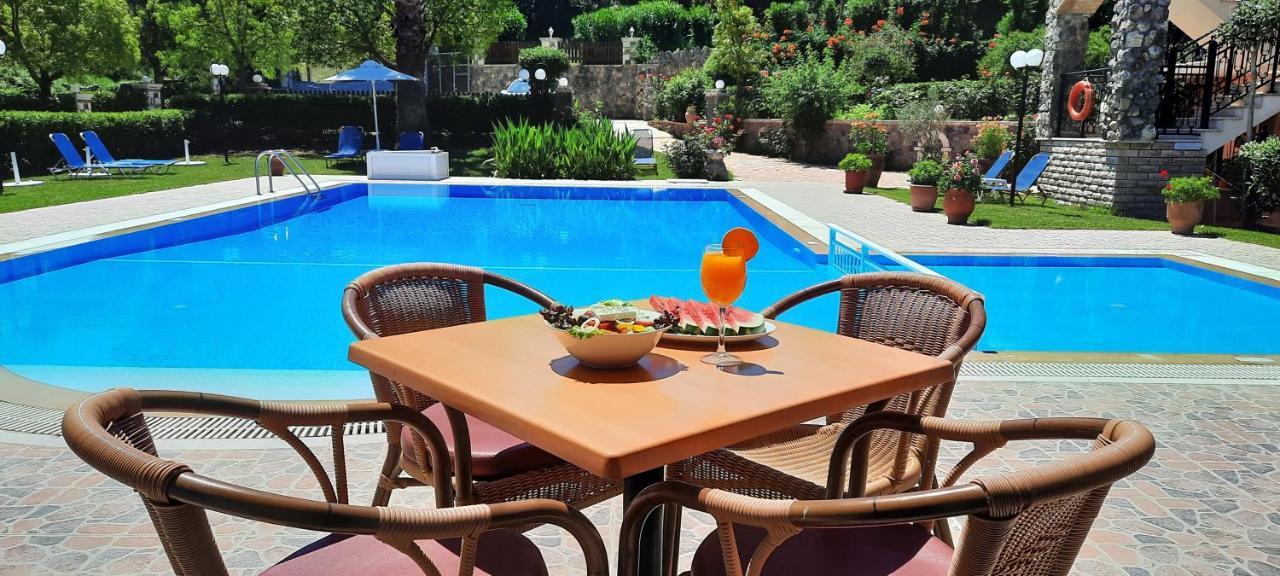 Nikos Apartmentsアリラス エクステリア 写真