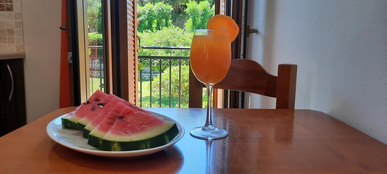 Nikos Apartmentsアリラス エクステリア 写真